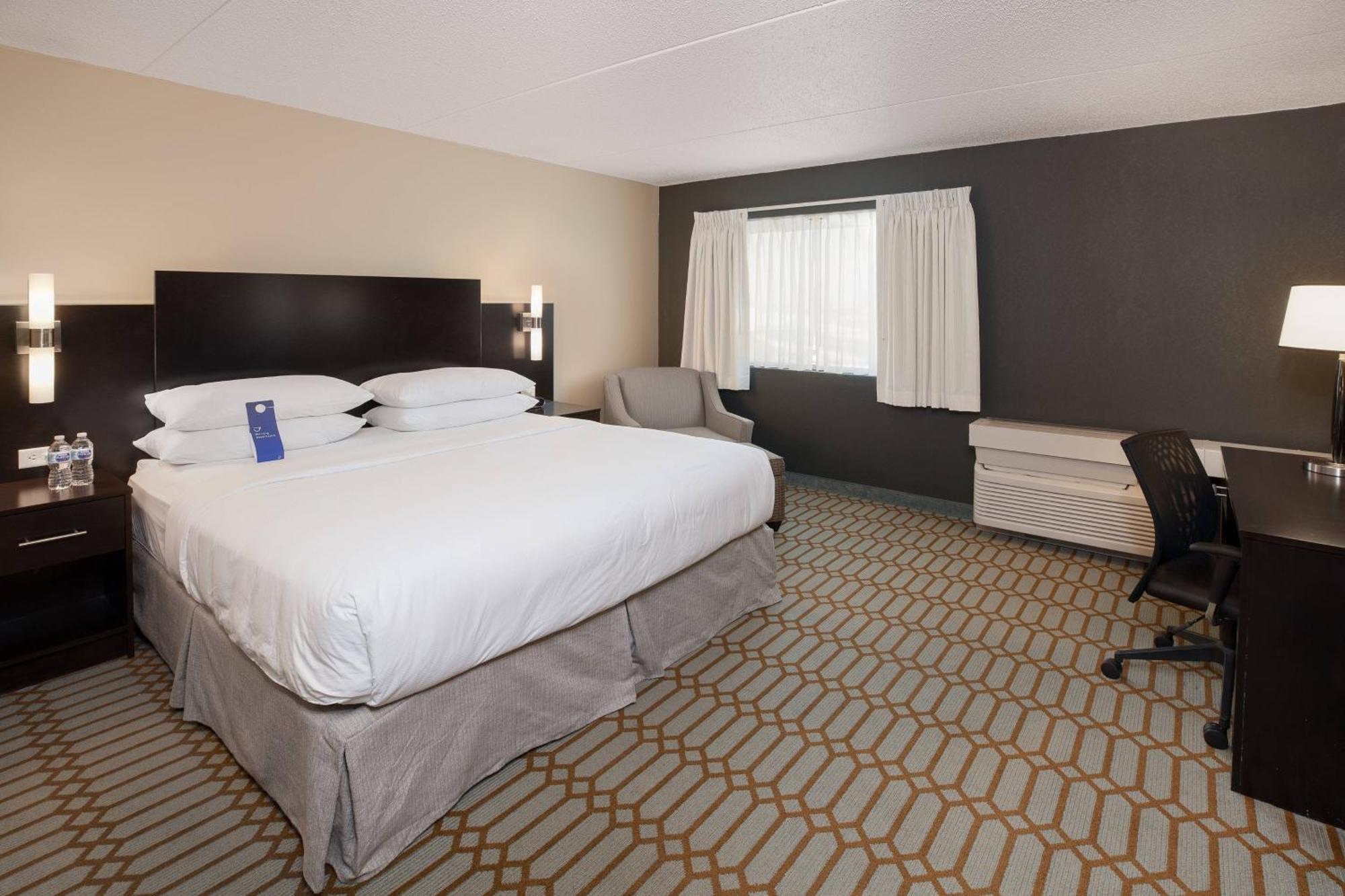 Delta Hotels By Marriott Fargo Exterior foto