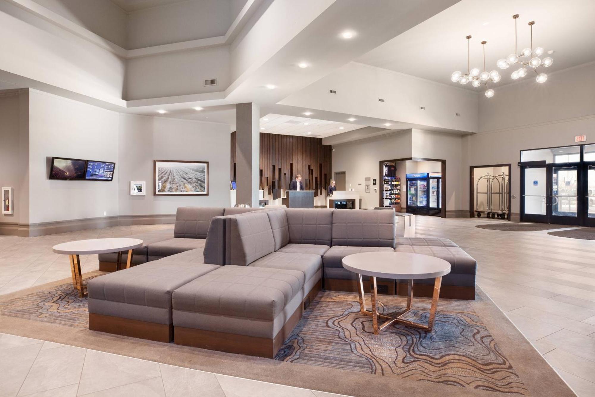 Delta Hotels By Marriott Fargo Exterior foto